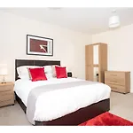 4 Chapel Stylish 2-bed Flat Near Centre Pass The Keys * York