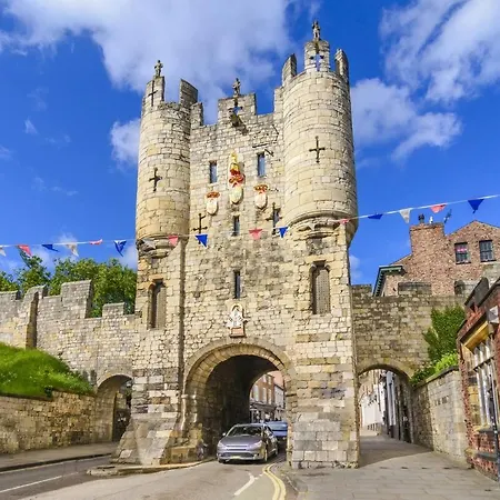 4 Chapel Stylish 2-bed Flat Near Centre Pass The Keys Апартаменты *