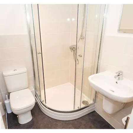 4 Chapel Stylish 2-bed Flat Near Centre Pass The Keys Апартаменты