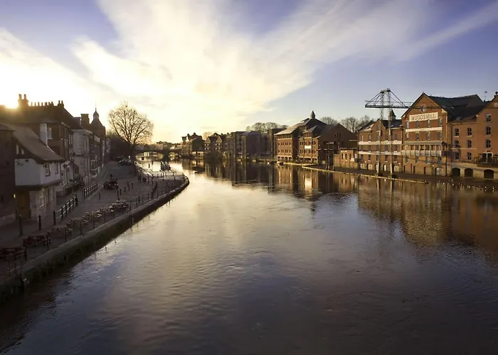 4 Chapel Stylish 2-bed Flat Near Centre Pass The Keys York