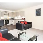 Apartment 4 Chapel Stylish 2-bed Flat Near Centre Pass The Keys